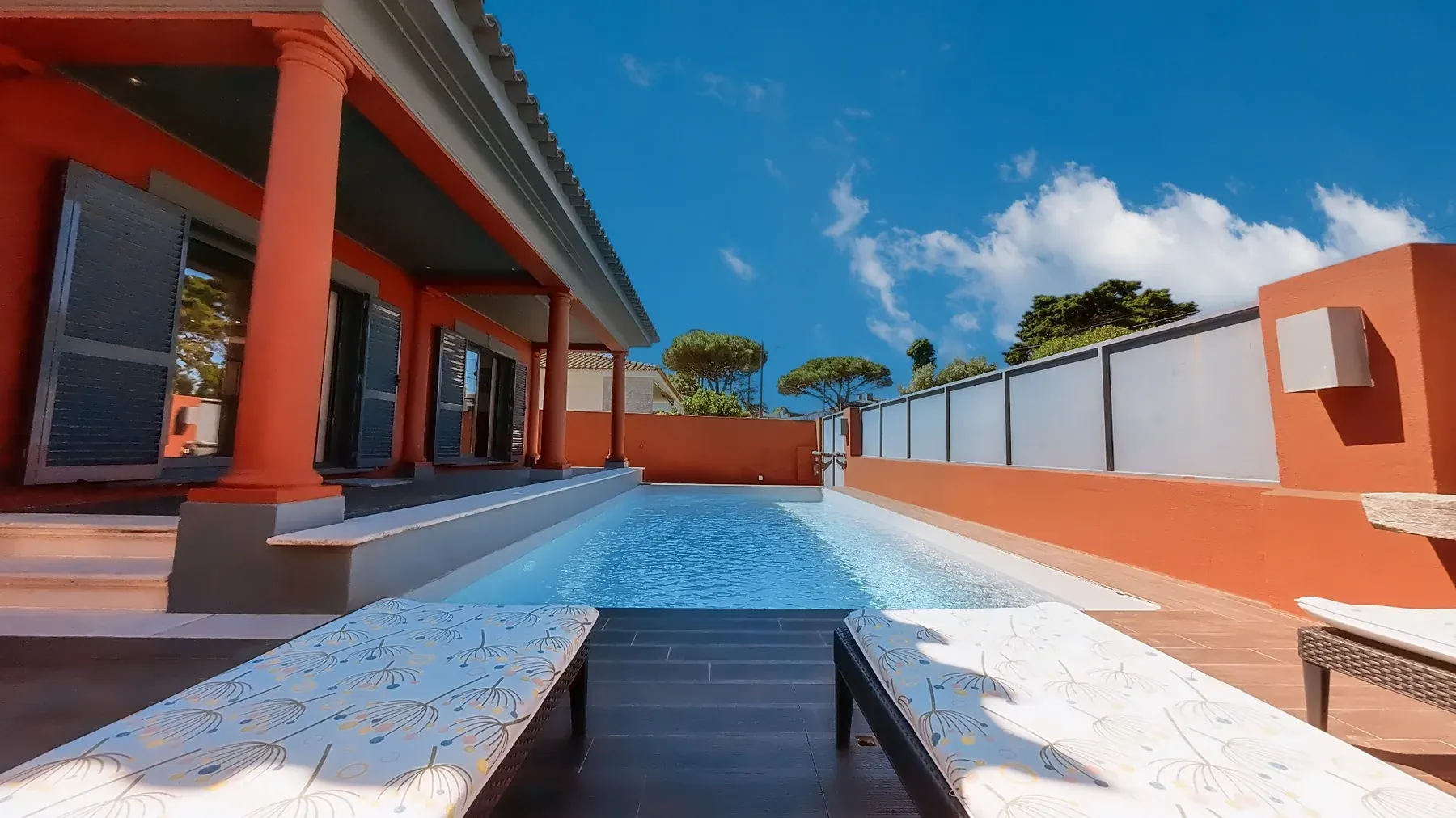 Managed villa with swimming pool in Portugal